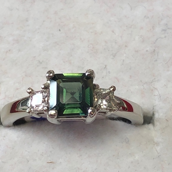 14 kt white gold , white sapphires & “Montana “rng - Picture 2 of 16